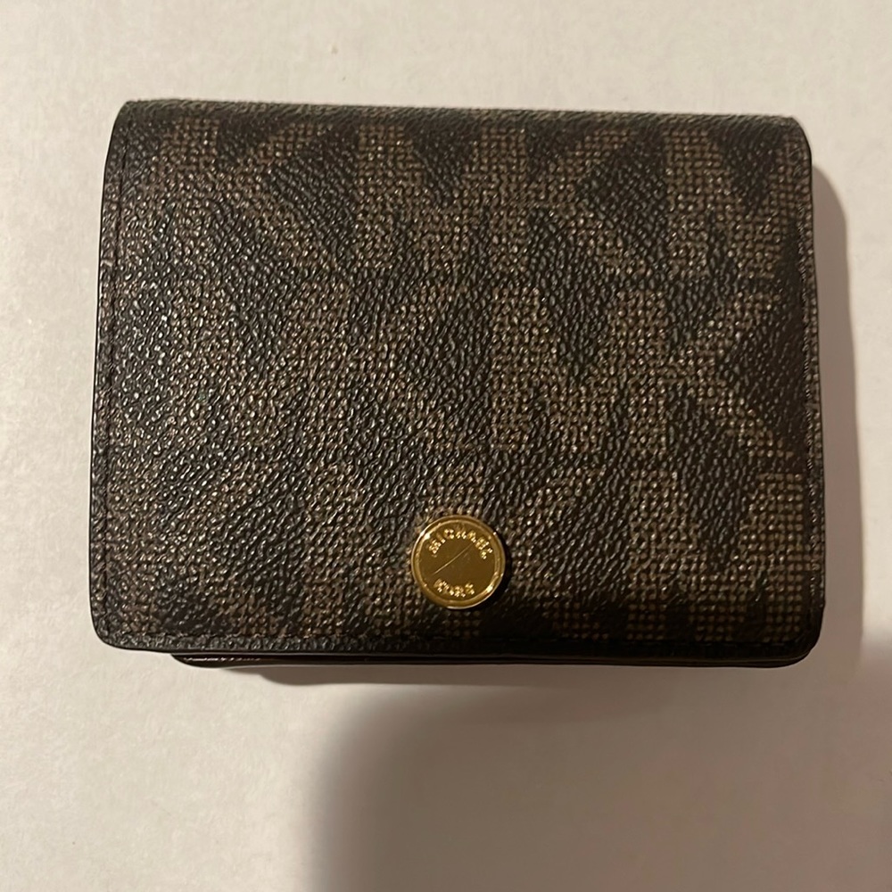 Michael Kors wallet